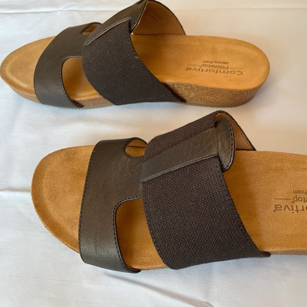 COMFORTIVA SANDALS - BLACK FABRIC & LEATHER SLIDE  9 M
